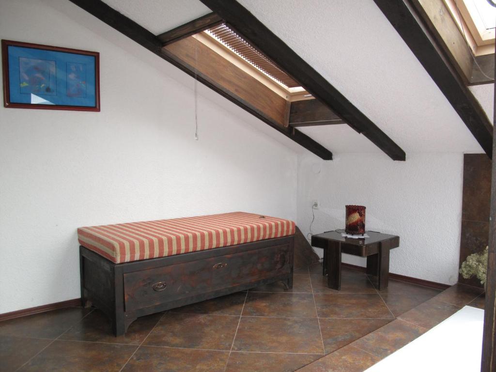 Villa Jovan Ohrid Bilik gambar