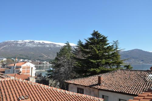 Villa Jovan Ohrid Bilik gambar