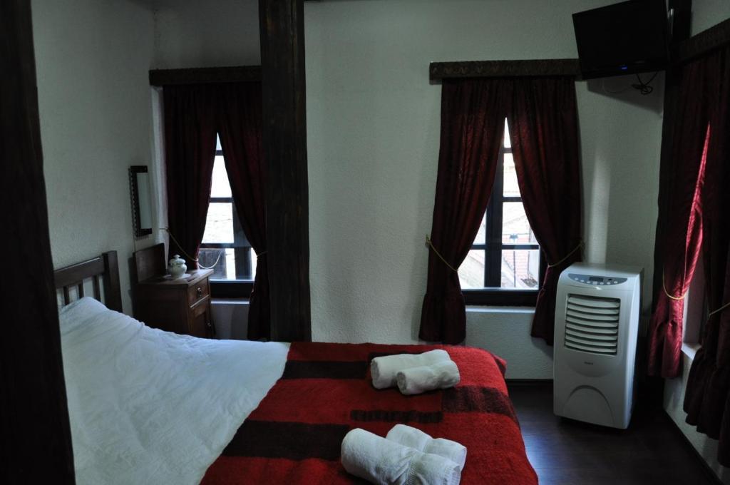 Villa Jovan Ohrid Bilik gambar
