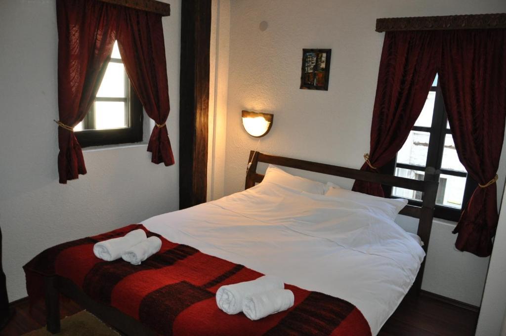 Villa Jovan Ohrid Bilik gambar
