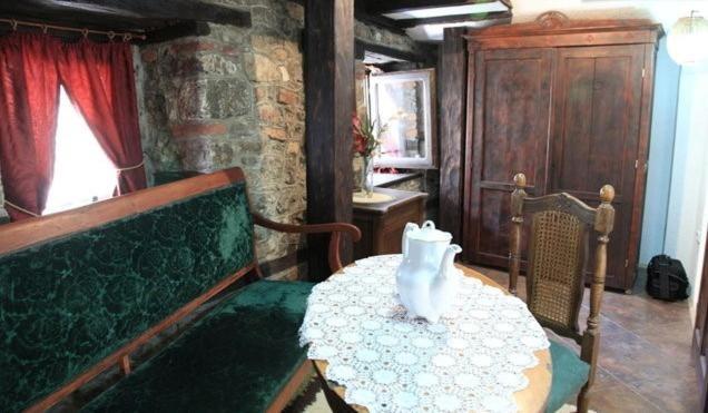 Villa Jovan Ohrid Bilik gambar